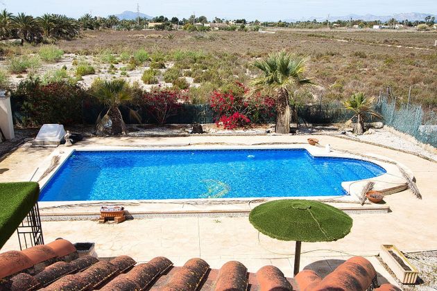 Foto 2 de Xalet en venda a calle Partida Hoya de 4 habitacions amb terrassa i piscina