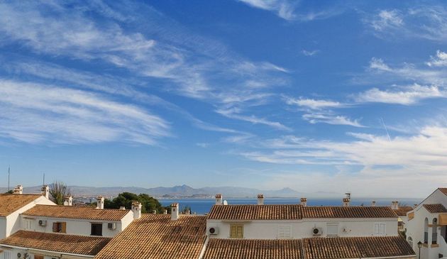 Foto 1 de Casa en venda a Gran Alacant de 3 habitacions amb terrassa i piscina