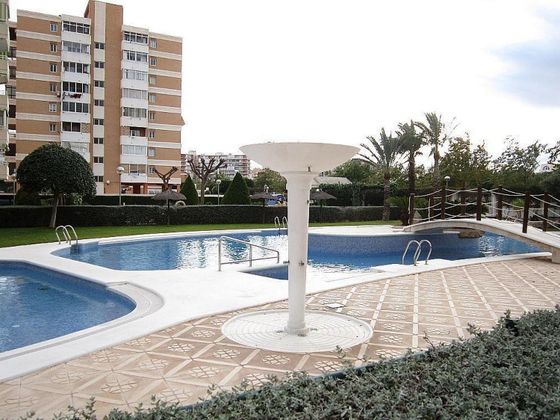 Foto 2 de Ático en venta en Playa de San Juan de 3 habitaciones con terraza y piscina