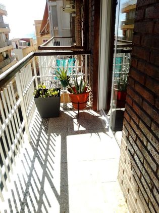Foto 2 de Venta de piso en Raval Roig - Virgen del Socorro de 3 habitaciones con balcón y ascensor