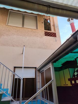 Foto 1 de Casa adossada en venda a Los Ángeles de 3 habitacions amb terrassa i garatge