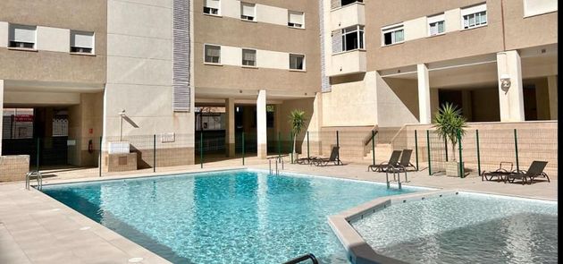 Foto 1 de Ático en venta en Garbinet de 4 habitaciones con terraza y piscina