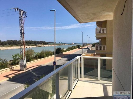 Foto 1 de Venta de piso en Puerto Deportivo de 1 habitación con terraza y piscina