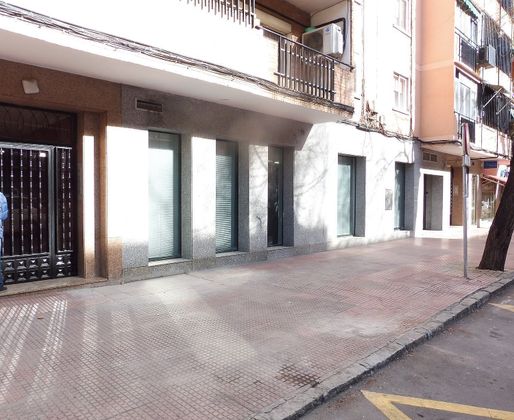 Foto 1 de Alquiler de local en paseo De Los Curas de 103 m²