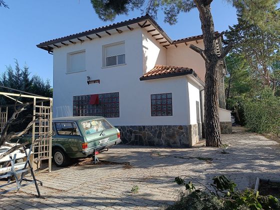 Foto 1 de Xalet en venda a Santorcaz de 3 habitacions amb terrassa i garatge