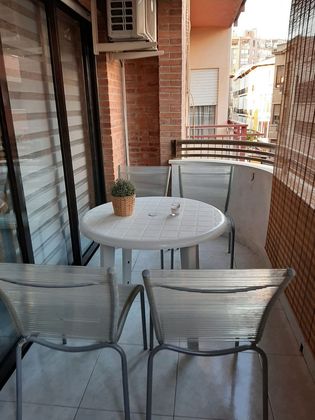 Foto 1 de Pis en venda a Mercado de 4 habitacions amb terrassa i mobles