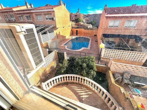 Foto 1 de Casa en venta en Agost de 4 habitaciones con terraza y piscina