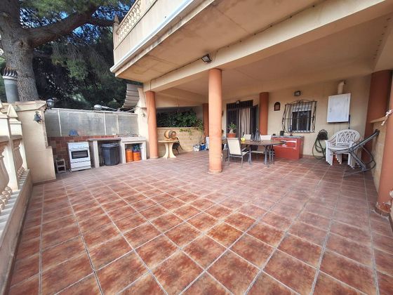 Foto 1 de Casa adossada en venda a Jijona/Xixona de 4 habitacions amb terrassa i piscina