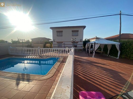 Foto 2 de Xalet en venda a Casar de Escalona (El) de 5 habitacions amb terrassa i piscina