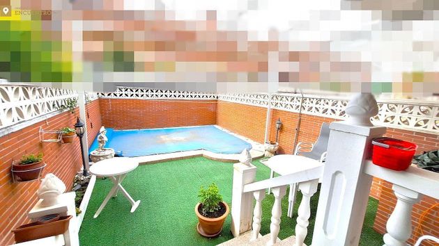 Foto 2 de Casa en venda a Sur - PAU 4 de 4 habitacions amb terrassa i piscina