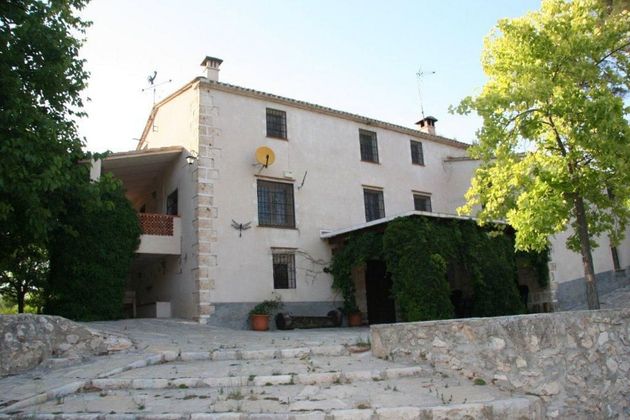 Foto 1 de Casa en venda a calle Fuente Roja de 8 habitacions amb terrassa i piscina