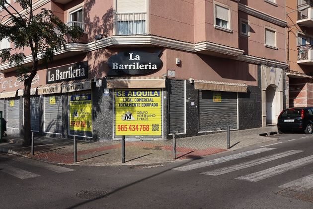 Foto 2 de Local en alquiler en calle Asuncion Parreño Garcia de 230 m²