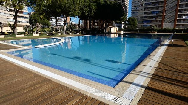 Foto 1 de Piso en venta en avenida De Holanda de 4 habitaciones con terraza y piscina