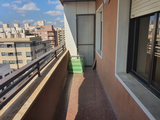 Foto 1 de Pis en venda a calle Maestro Giner de 3 habitacions amb terrassa i ascensor