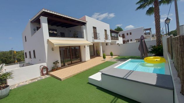Foto 1 de Piso en venta en Sant Antoni de Portmany de 3 habitaciones con terraza y piscina