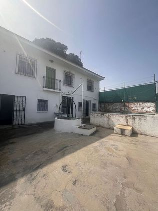 Foto 1 de Casa rural en venda a El Pinar - La Dehesa - Resto de Navalcarnero de 4 habitacions amb terrassa i jardí