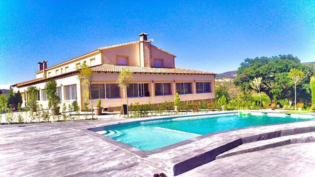 Foto 1 de Casa rural en venta en Navalucillos (Los) de 10 habitaciones con terraza y piscina