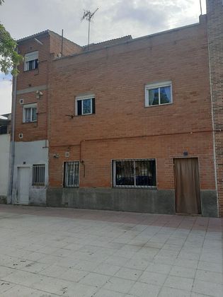 Foto 1 de Venta de casa en calle San Pedro de 6 habitaciones con terraza y balcón