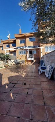 Foto 2 de Casa en venda a Camarma de Esteruelas de 3 habitacions amb terrassa i piscina
