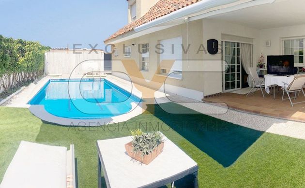 Foto 1 de Xalet en venda a Griñón de 4 habitacions amb terrassa i piscina