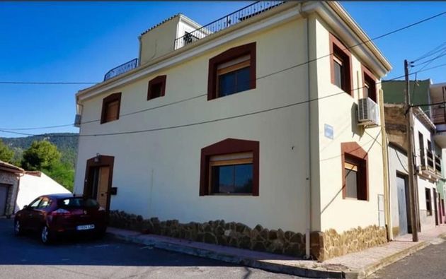 Foto 1 de Casa adossada en venda a calle Merendero del Cs de 3 habitacions amb terrassa i aire acondicionat