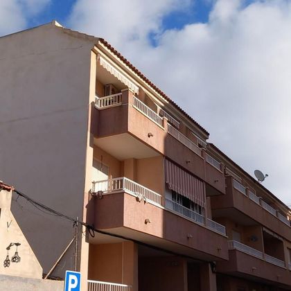 Foto 1 de Dúplex en venda a calle Na de 2 habitacions amb balcó i aire acondicionat