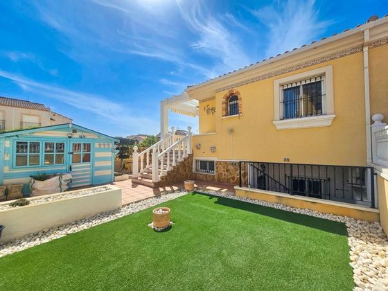 Foto 2 de Casa adosada en venta en Algorfa de 4 habitaciones con terraza y piscina