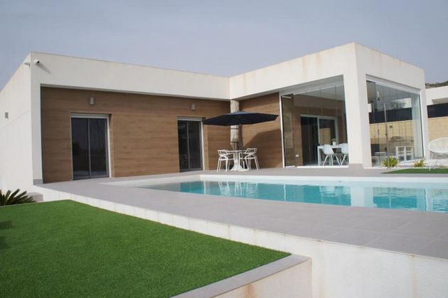 Foto 1 de Chalet en venta en Romana (la) de 3 habitaciones con terraza y piscina