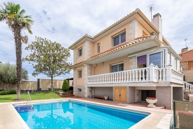 Foto 1 de Xalet en venda a Coimbra - Guadarrama de 4 habitacions amb terrassa i piscina