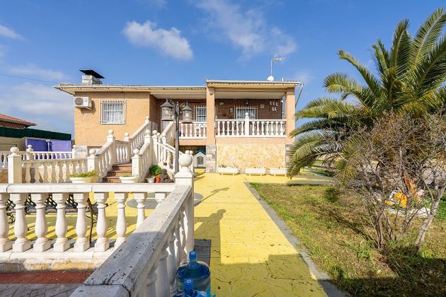 Foto 1 de Xalet en venda a Viso de San Juan (El) de 3 habitacions amb terrassa i piscina