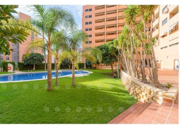 Foto 1 de Pis en venda a La Cala de Villajoyosa de 2 habitacions amb piscina i garatge