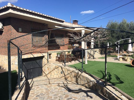 Foto 1 de Xalet en venda a calle Torreta de 4 habitacions amb terrassa i piscina