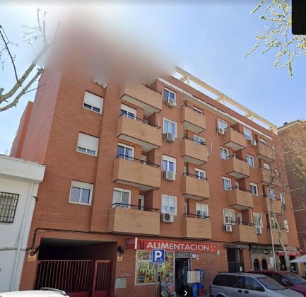 Foto 1 de Pis en venda a Zona Estación de 2 habitacions amb balcó i ascensor