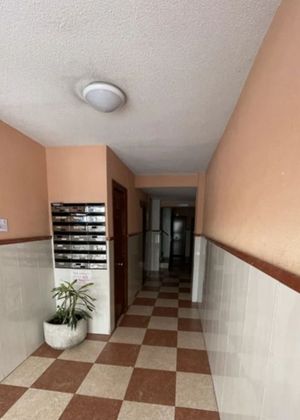 Foto 2 de Piso en venta en El Nido-Las Fuentes de 3 habitaciones con ascensor