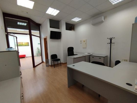 Foto 1 de Oficina en venda a El Naranjo amb garatge i aire acondicionat