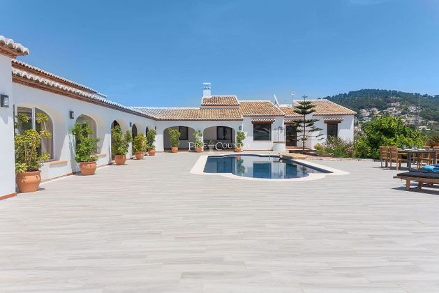 Foto 2 de Xalet en venda a Partides comunes - Adsubia de 5 habitacions amb terrassa i piscina