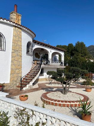Foto 2 de Venta de chalet en Alcalalí de 5 habitaciones con terraza y piscina