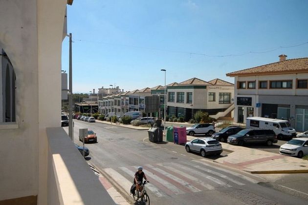 Foto 2 de Local en venda a avenida Tiro de Pichon amb terrassa i aire acondicionat