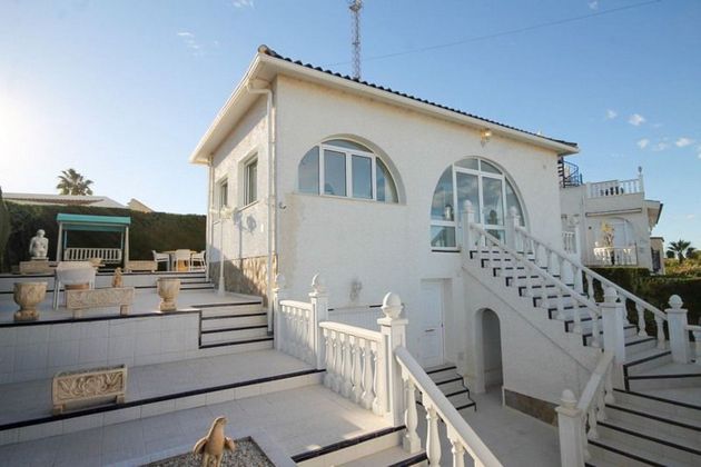 Foto 1 de Xalet en venda a San Miguel de Salinas de 3 habitacions amb terrassa i piscina