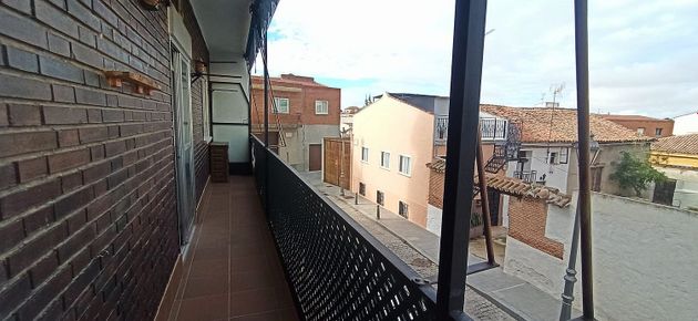 Foto 2 de Venta de piso en calle De la Uva de 3 habitaciones con terraza y calefacción