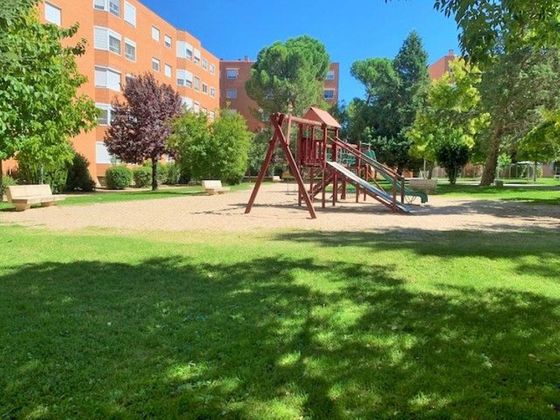 Foto 2 de Pis en venda a Nuevo Aranjuez de 3 habitacions amb terrassa i piscina