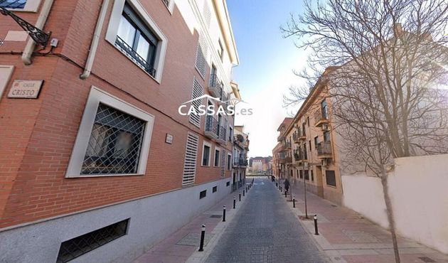 Foto 1 de Piso en venta en Centro - Torrejón de Ardoz de 2 habitaciones con terraza y garaje