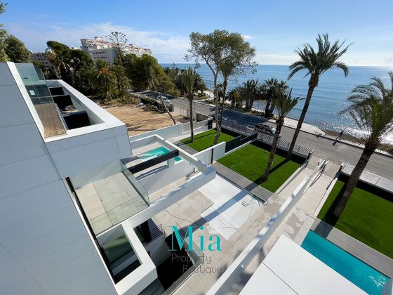 Foto 2 de Casa en venta en Playa Mucha Vista de 5 habitaciones con terraza y piscina