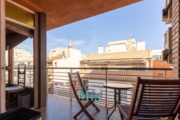 Foto 1 de Pis en lloguer a Ensanche - Diputación de 3 habitacions amb terrassa i mobles