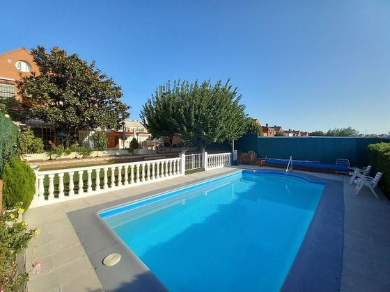 Foto 1 de Venta de casa en Las Conejeras - Esparragal de 6 habitaciones con terraza y piscina