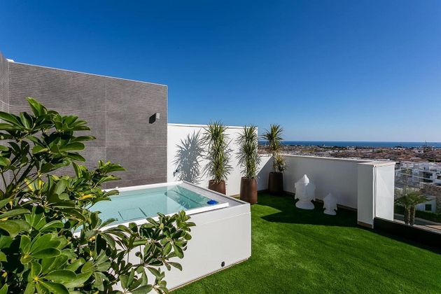 Foto 1 de Àtic en venda a Los Balcones - Los Altos del Edén de 3 habitacions amb terrassa i piscina