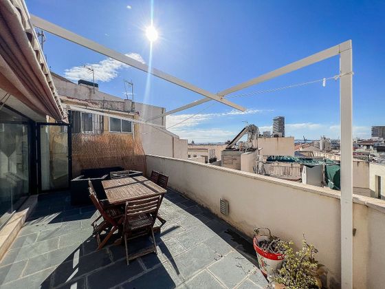 Foto 1 de Ático en venta en Casco Antiguo - Santa Cruz de 3 habitaciones con terraza y aire acondicionado