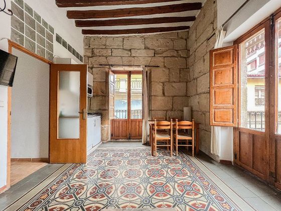 Foto 1 de Pis en venda a Casco Antiguo - Santa Cruz de 2 habitacions amb terrassa i aire acondicionat