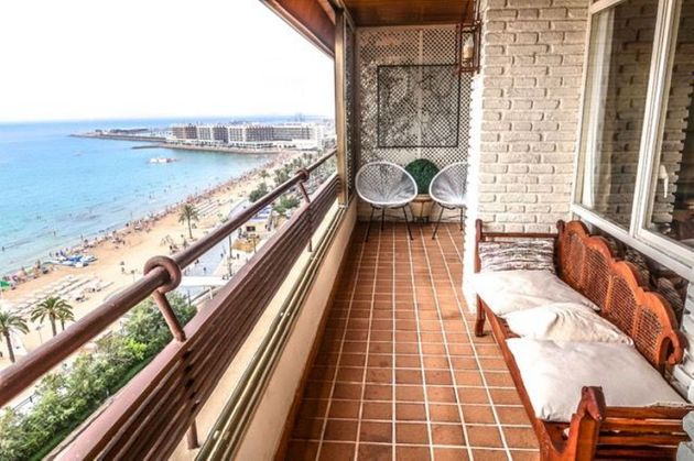 Foto 2 de Pis en lloguer a Ensanche - Diputación de 4 habitacions amb terrassa i garatge