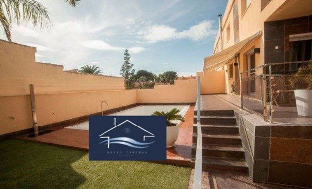 Foto 1 de Xalet en lloguer a Ciudad Jardín de 3 habitacions amb terrassa i piscina